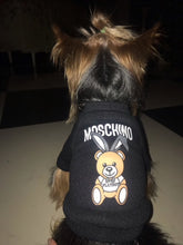 Load image into Gallery viewer, Moschino fekete póló